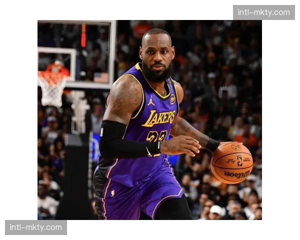 湖人防守轮转默契度提升 协防补位时机把握保障防守体系稳定性